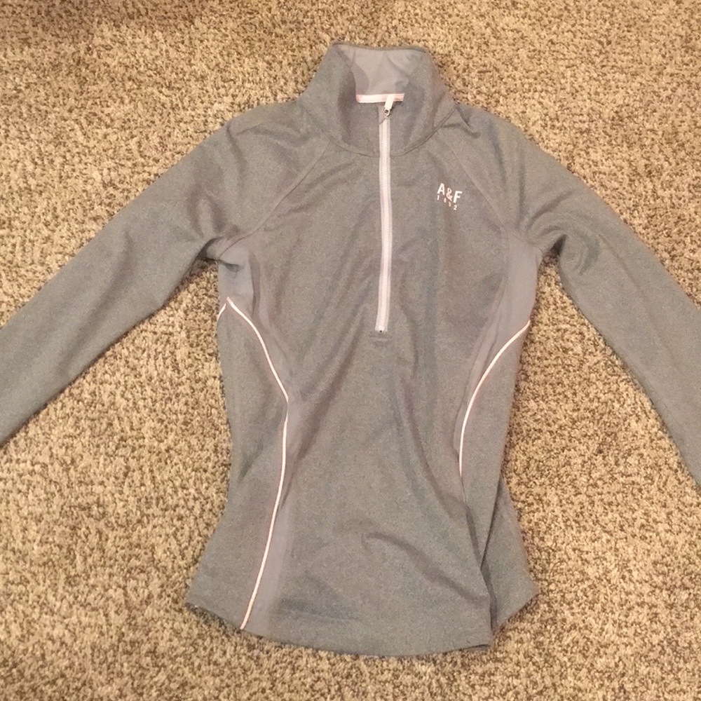 Abercrombie and Fitch Active long sleeve shirt